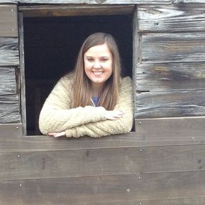 Meet your Posher, Manda